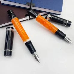 Delta DV Original Mid-Size Fountain Pen