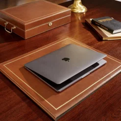 Minister's Dispatch Desk Set