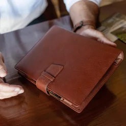 Montana Circa Folio