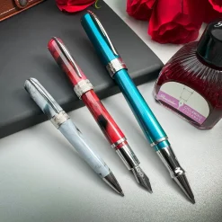 Pineider Avatar UR Mini Fountain Pen