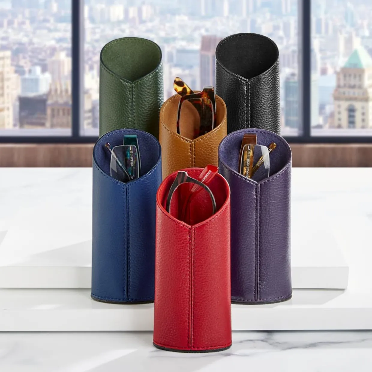 Trophy Eyeglass Stand